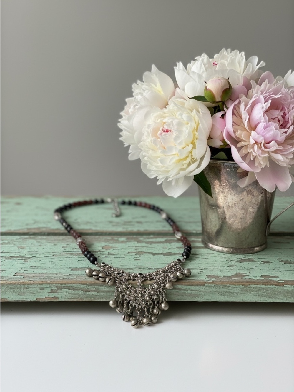 Vintage 90s Indian neck necklace